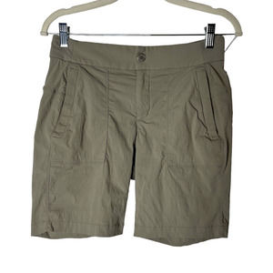 Athleta Activewear Hiking Shorts in Tan Size 4